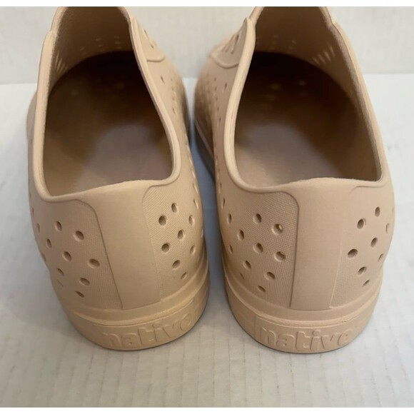 Native Adults Jefferson Slip On Sneaker Shoes Men 8/Women 10 New - Picture 3 of 7